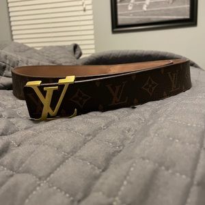 Louis Vuitton belt